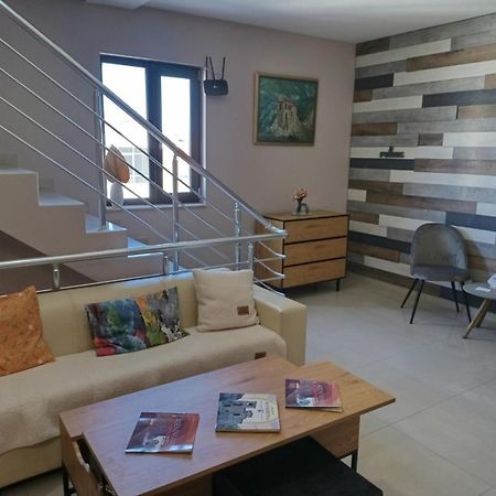Alexander Hotel Asenovgrad Buitenkant foto