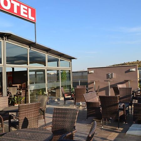 Alexander Hotel Asenovgrad Buitenkant foto