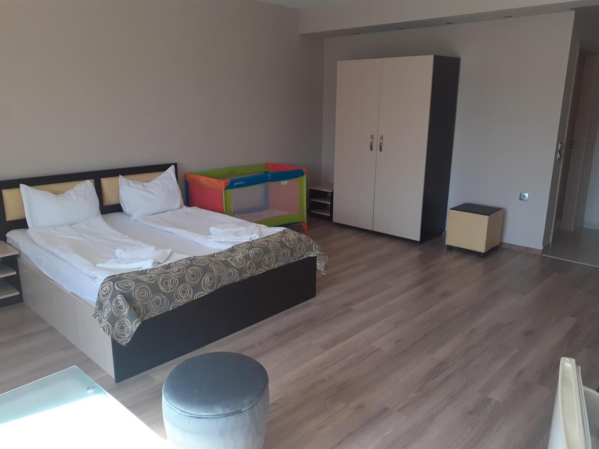 Alexander Hotel Asenovgrad Buitenkant foto