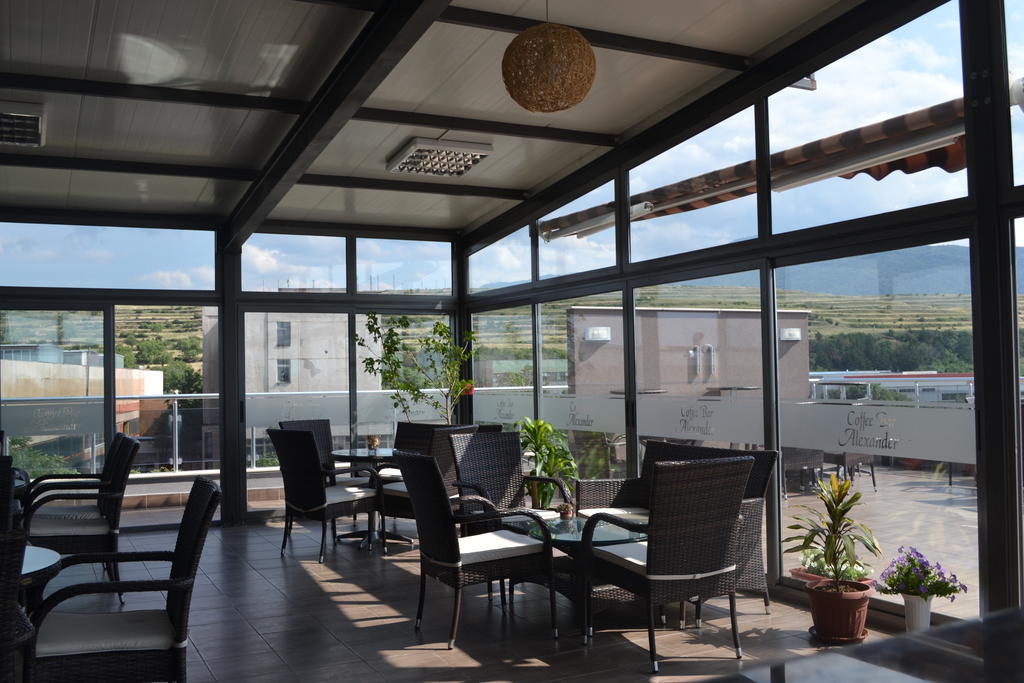 Alexander Hotel Asenovgrad Buitenkant foto