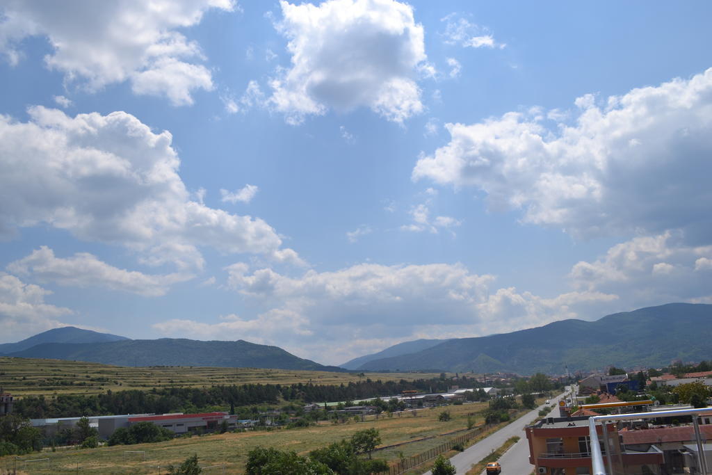 Alexander Hotel Asenovgrad Buitenkant foto