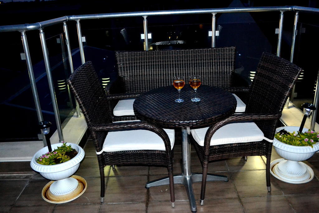 Alexander Hotel Asenovgrad Buitenkant foto